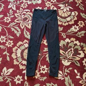 North face leggings mesh bottom size small